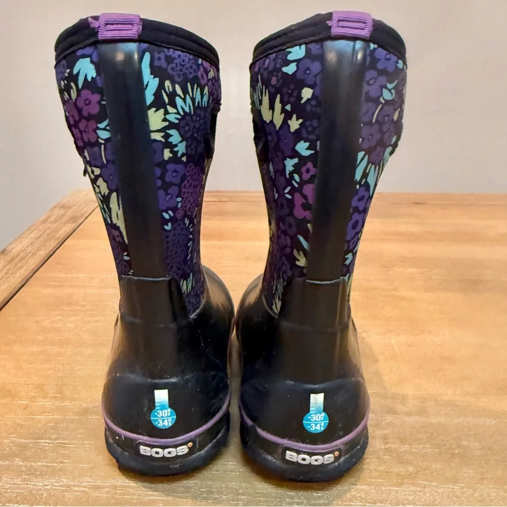Bogs Kids Classic Boot Insulated Rain Snow Waterproof Black Purple Floral Sz 2‎